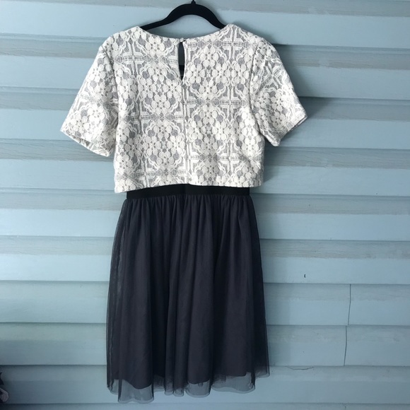 NEW Anthropologie tulle and lace dress - Picture 5 of 6